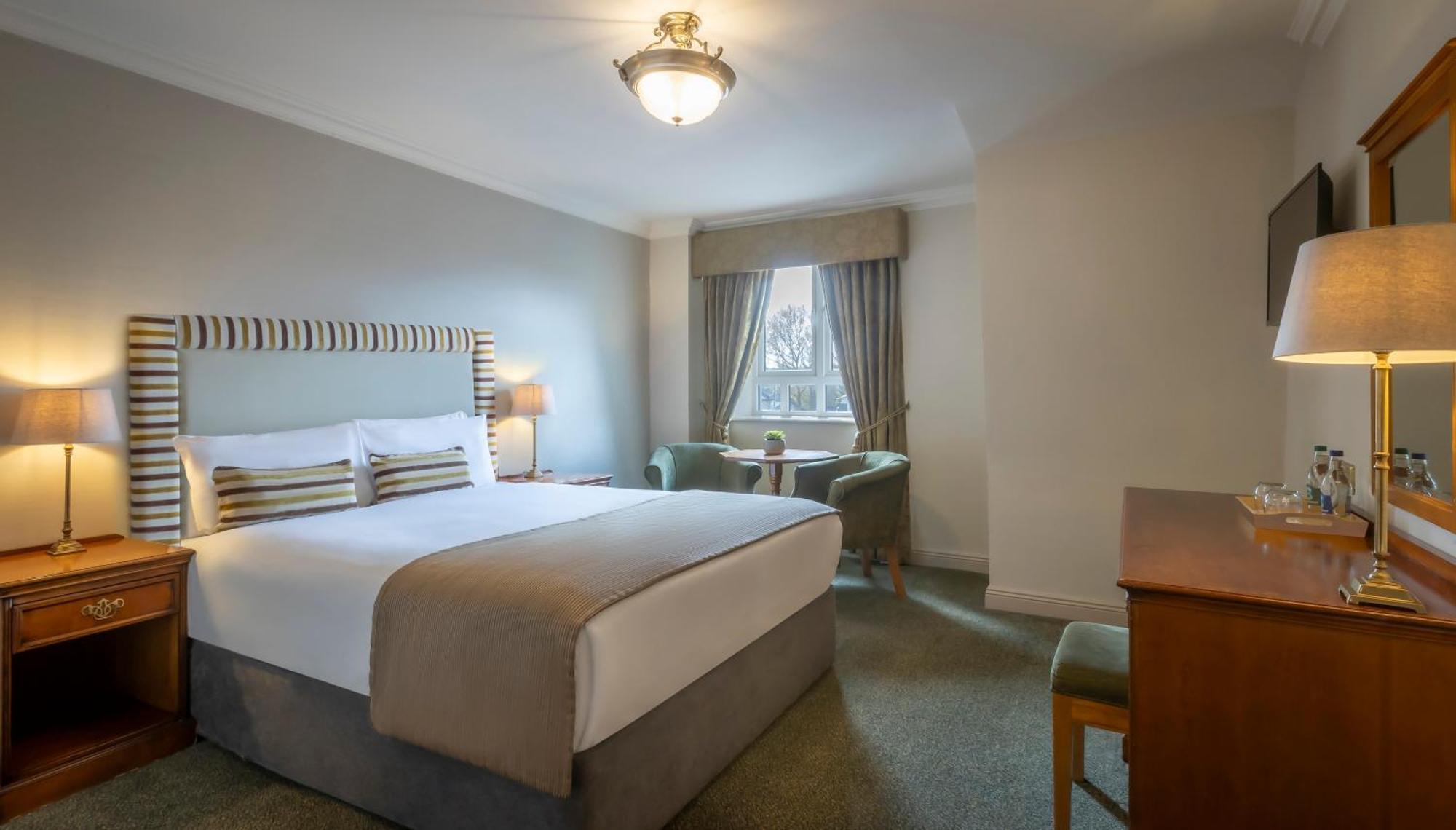 Hotel Bracken Court