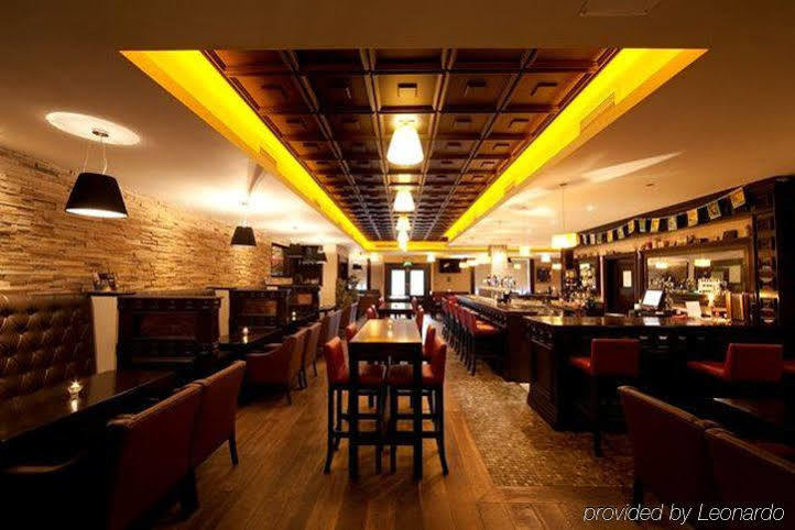 Hotel Bracken Court 4*